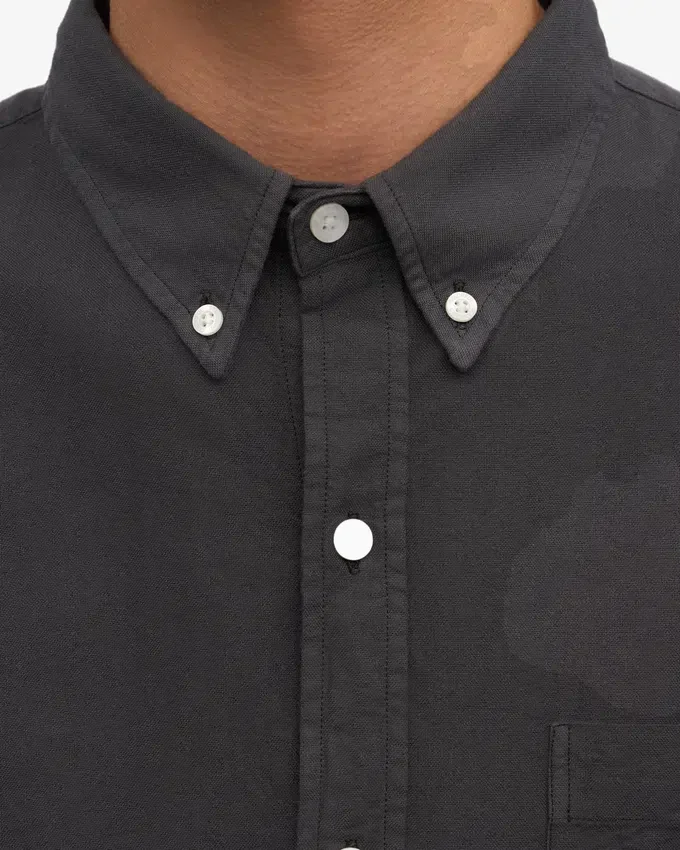 Camisa Organic Button Down - Gris lava