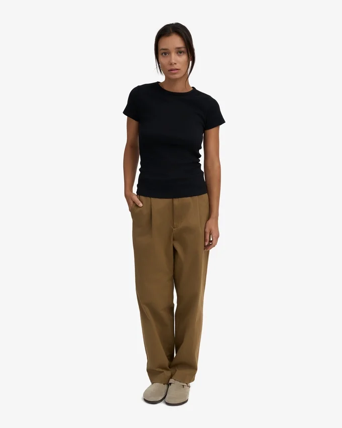 Camiseña orgánica con textura acanalada - Negro intenso
