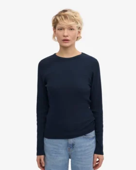 Camiseña orgánica de manga larga con diseño acanalado para mujer – Azul marino