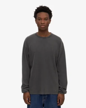 Camiseña orgánica de manga larga oversize – Negro descolorido