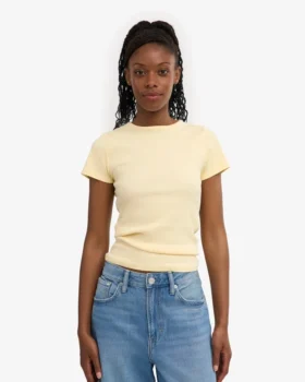 Camiseta orgánica con textura acanalada – Amarillo suave