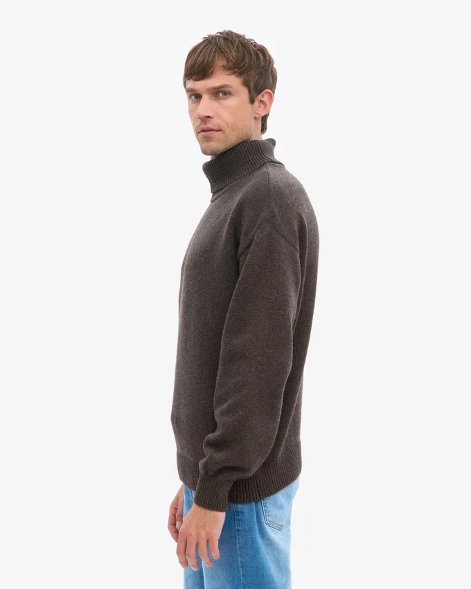 Cuello alto de lana merino - Marrón café