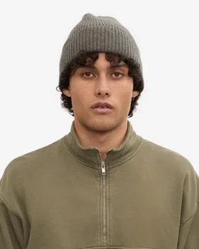 Gorro de lana merino – verde oliva apagado