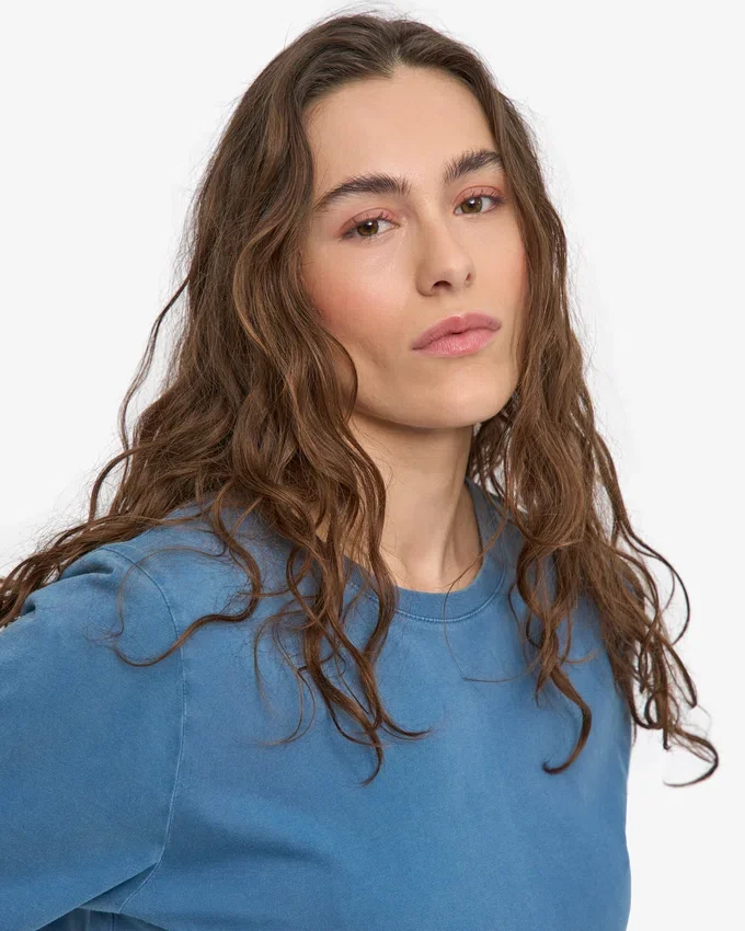 Light Organic Tee para mujer - Índigo deslavado