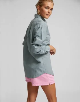 Pantalones cortos de sudadera orgánicos para mujer – Gris nublado