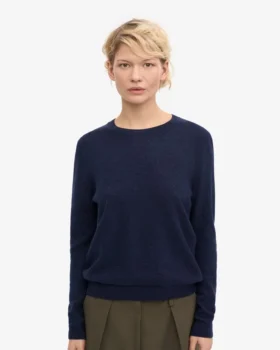 Suéter de cuello redondo de lana merino ligera para mujer – Azul marino